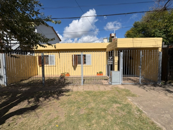 Casa en 16 e/ 526 y 527